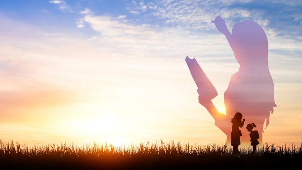 习近平:教师是中国梦的奠基者——关于教师的朗诵经典篇目