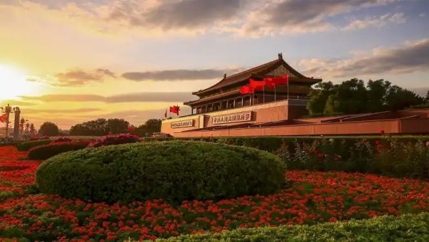 青春中国——关于经典散文的朗诵经典篇目