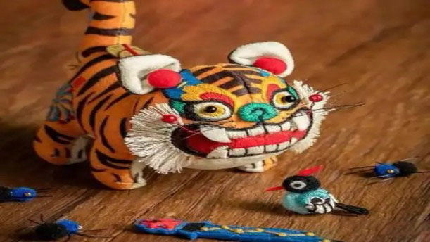 布老虎:针线缝的虎头香——关于经典散文的朗诵经典篇目